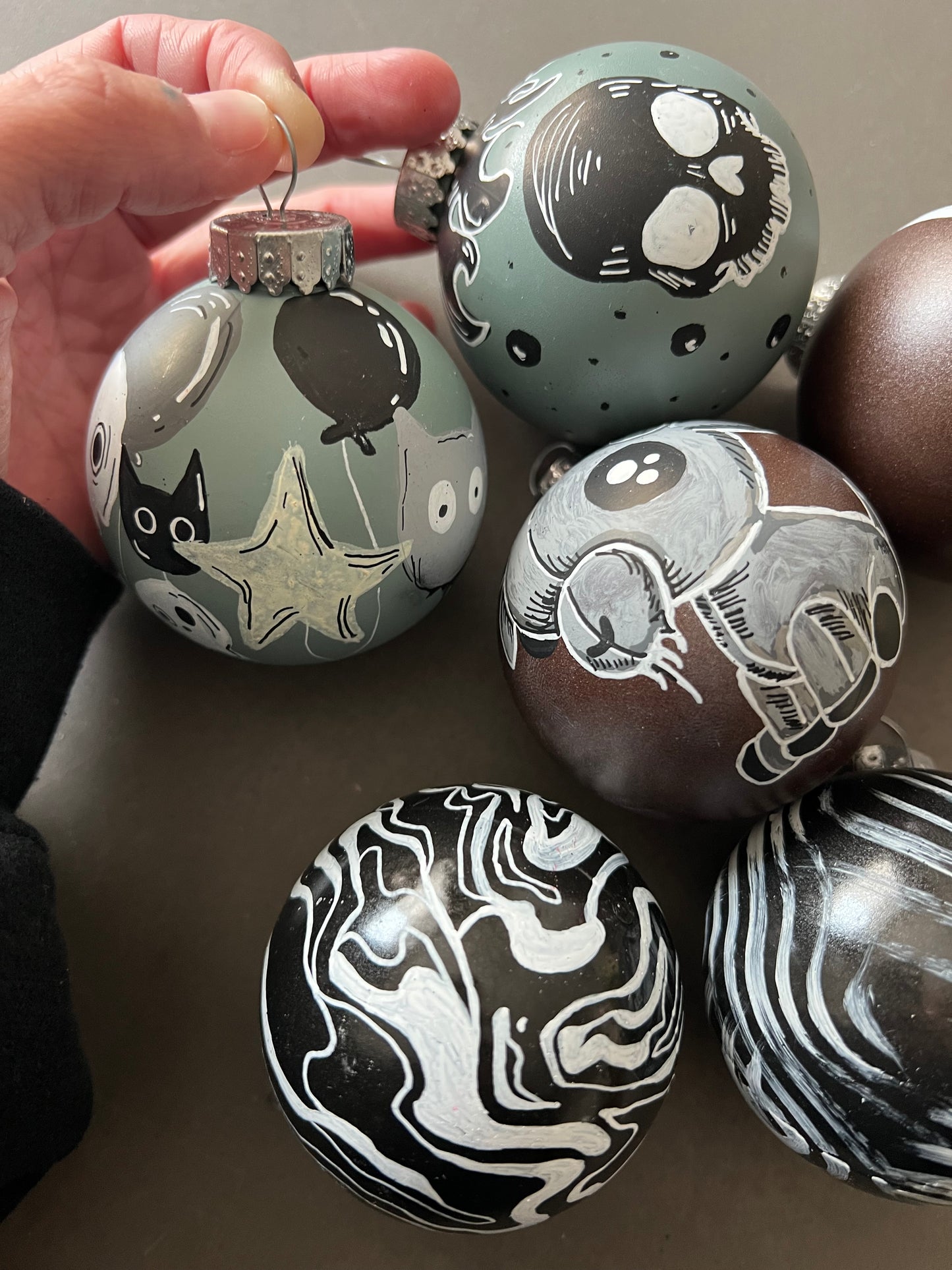 Set of spooky Handpainted Christmas ornaments !