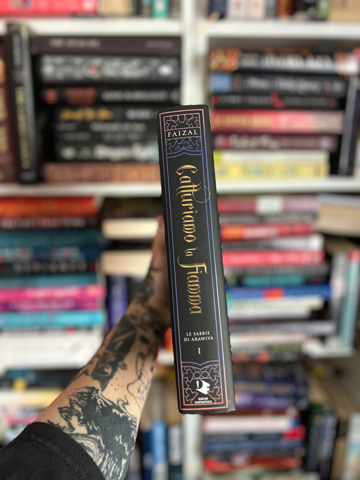 We Hunt the Flame Italian edition sprayed edges by Hafsah Faizal