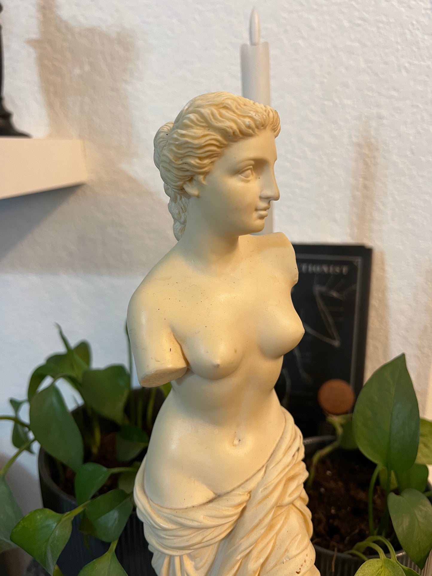 Signed statue made in Italy!