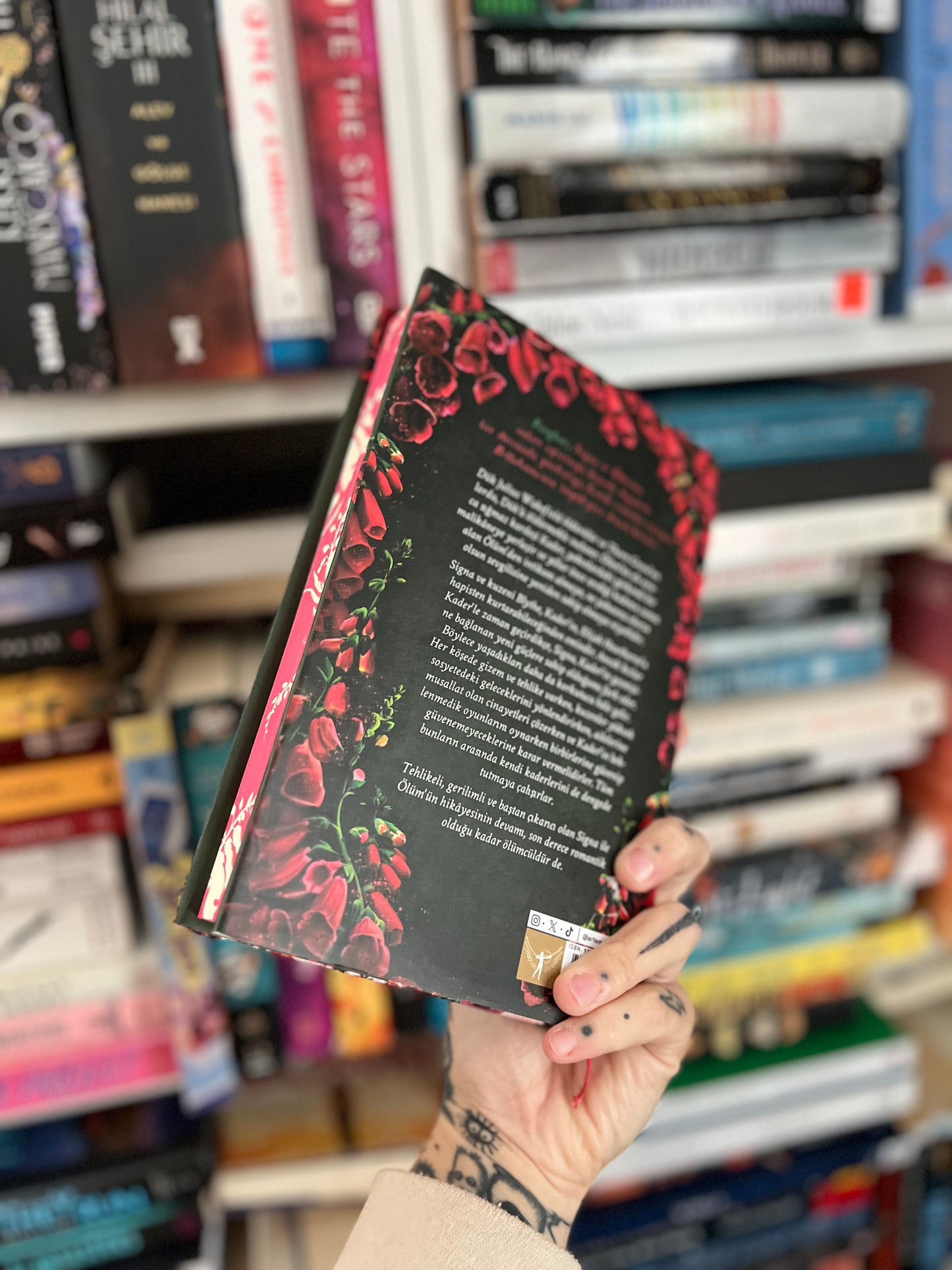Foxglove by Adalyn Grace Turkish Edition