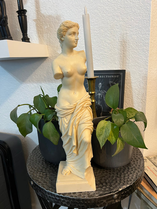 Signed statue made in Italy!