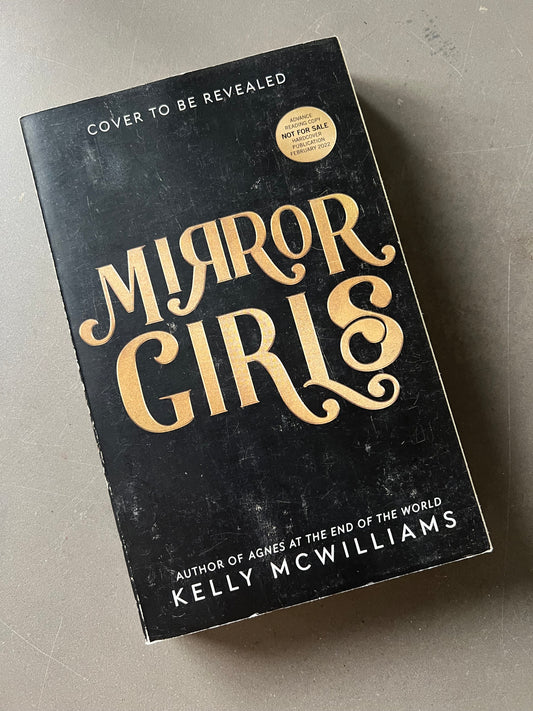 Mirror girls