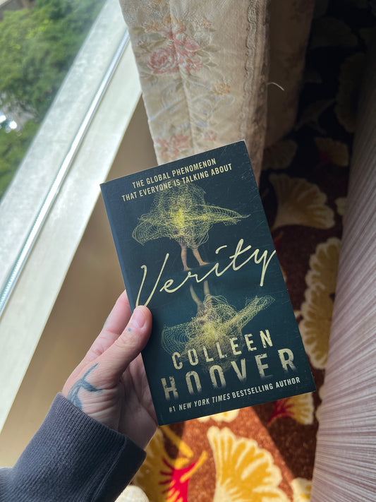 Verity MINI! By Colleen Hoover