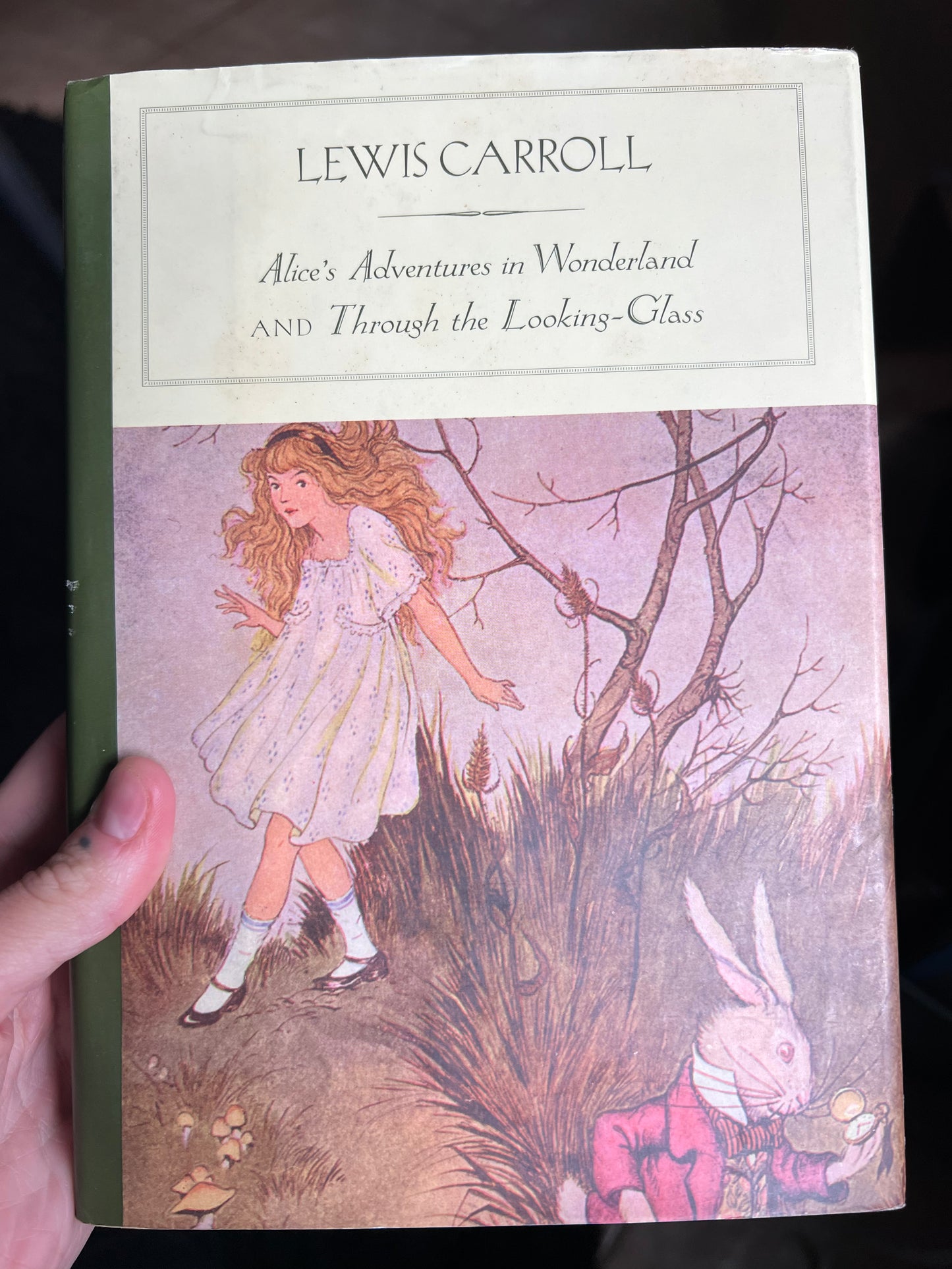 Alice's Adventures in Wonderland and Through the Looking-Glass (Barnes & Noble Classics)