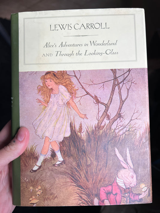 Alice's Adventures in Wonderland and Through the Looking-Glass (Barnes & Noble Classics)