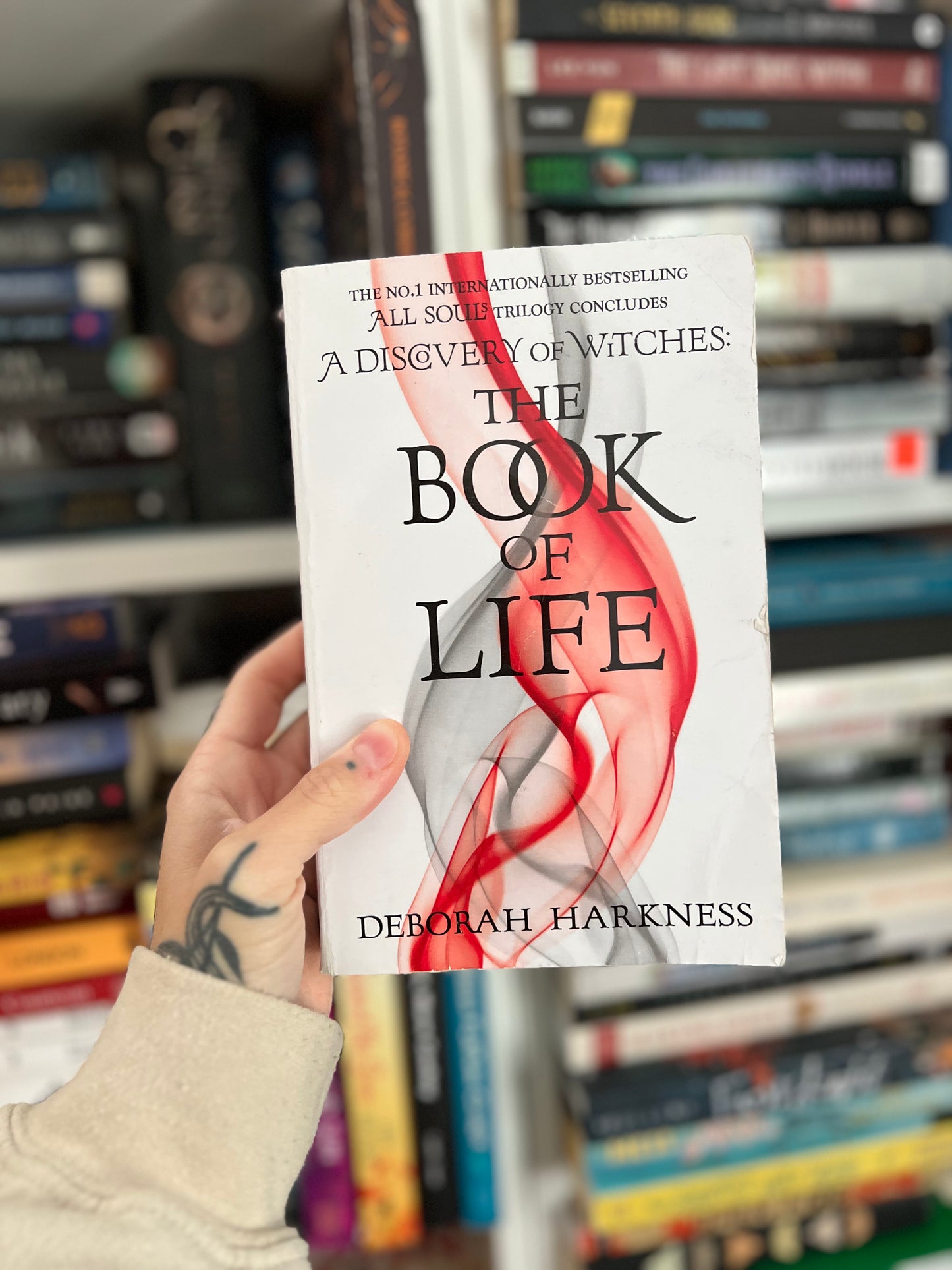 The Book of Life by DEBORAH HARKNESS