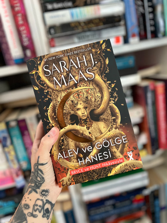 Crescent City House of Flame and Shadow by Sarah J Maas Turkish Edition