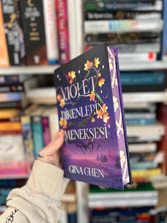 Violet Made of Thorns by Gina Chen Turkish Edition